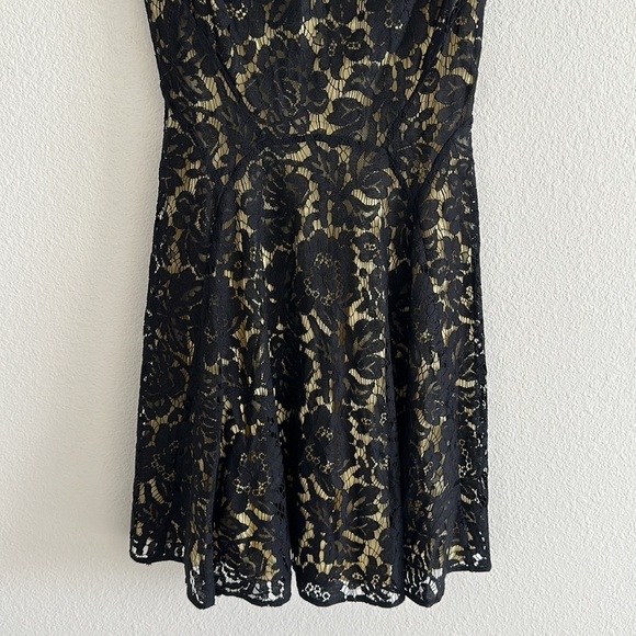 NWT Needle & Thread Lace Mini Dress - Picture 4 of 9